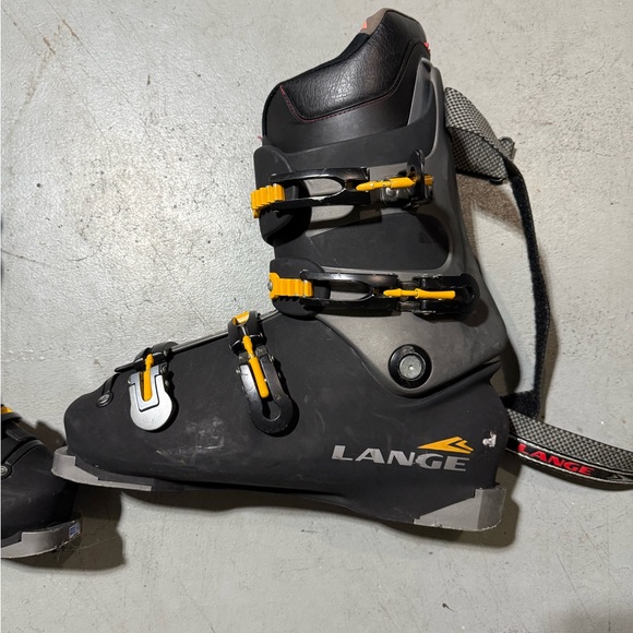 Black and Yellow Lange Comp 100 Ski Boots – Size 13, Medium Fit - Picture 2 of 7